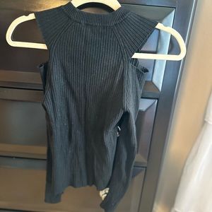Black Kendall and Kylie sweater